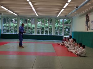 Passage de grade 2021. le professeur face à ses élèves.